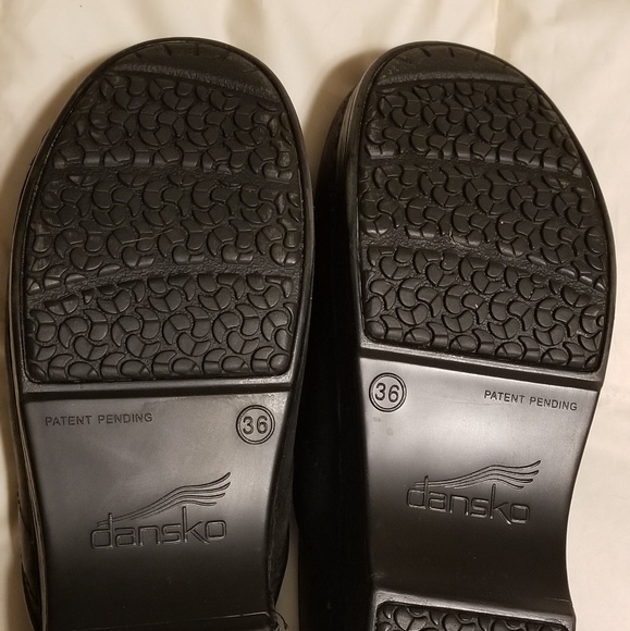 Dansko XP Pro Black Oiled Waterproof Clogs - Picture 4 of 4